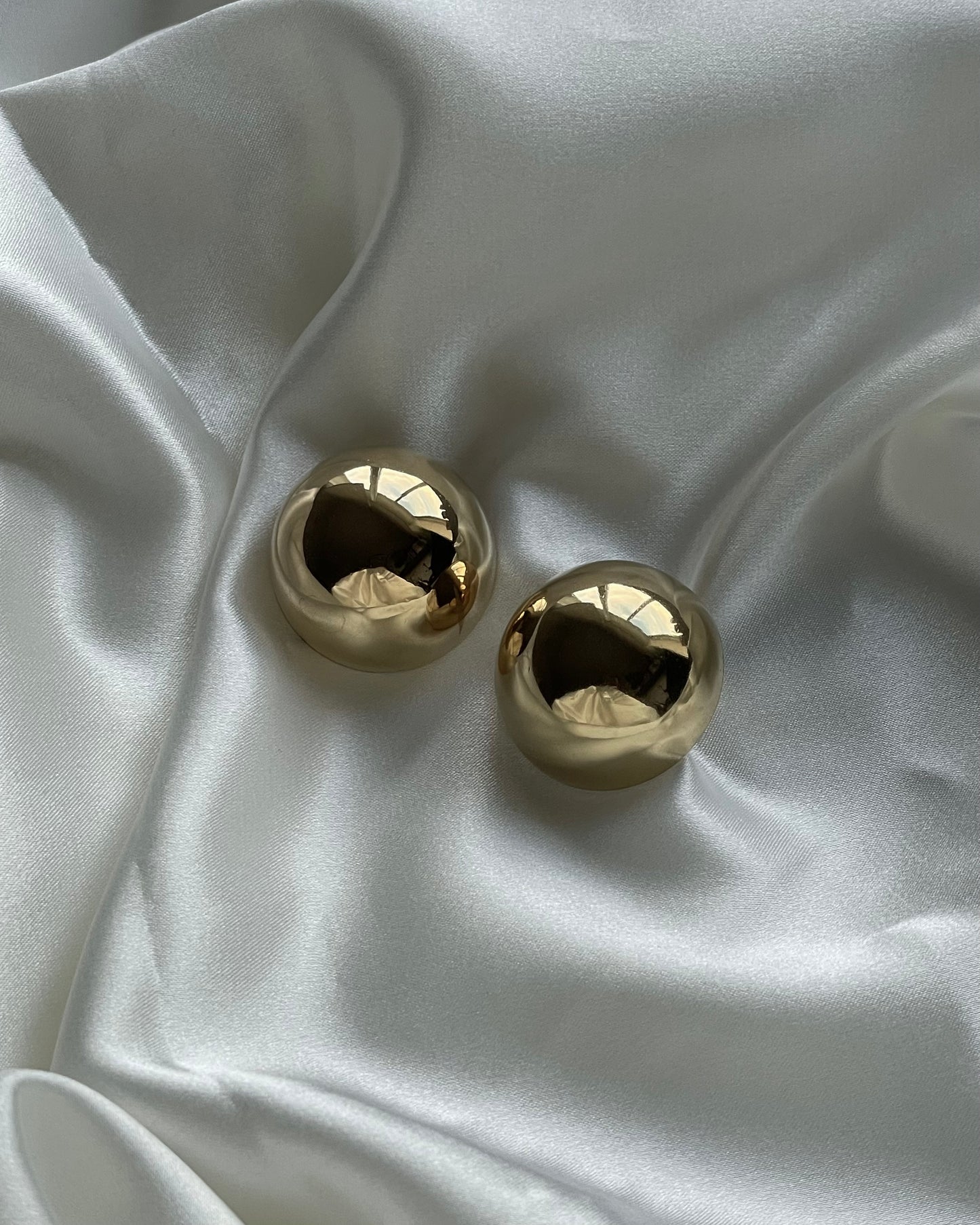 Pendientes acero Bola dorada